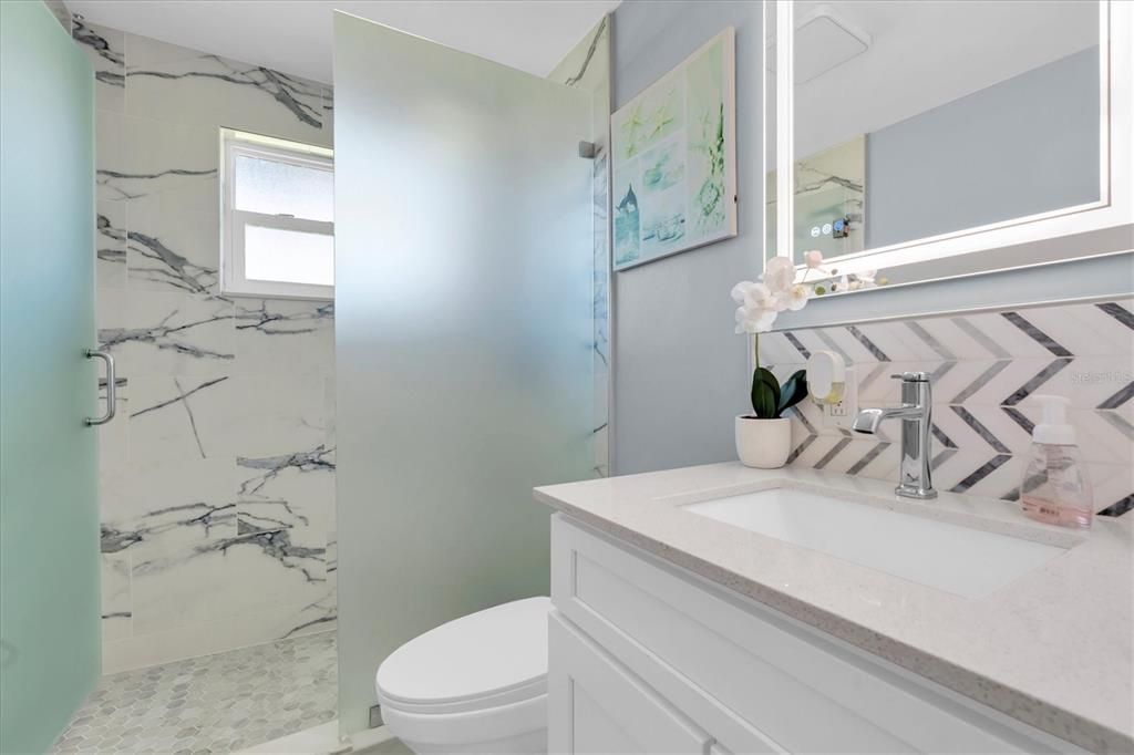 Active With Contract: $360,000 (3 beds, 1 baths, 940 Square Feet)