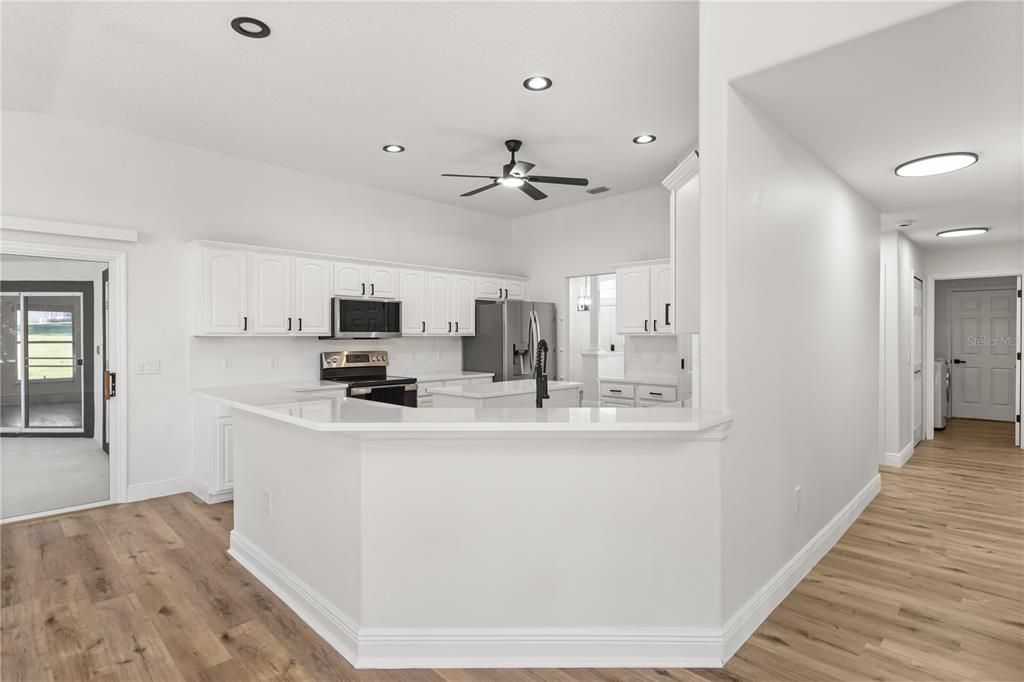 En Venta: $489,900 (3 camas, 2 baños, 2579 Pies cuadrados)