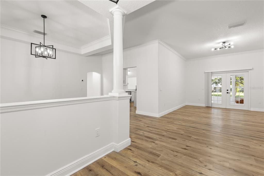 En Venta: $489,900 (3 camas, 2 baños, 2579 Pies cuadrados)