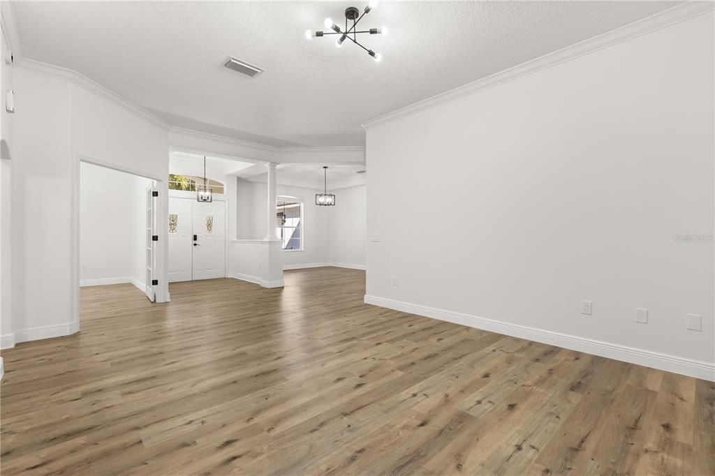 En Venta: $489,900 (3 camas, 2 baños, 2579 Pies cuadrados)