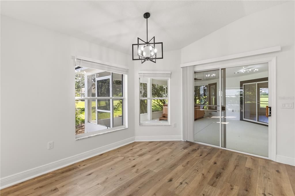 En Venta: $489,900 (3 camas, 2 baños, 2579 Pies cuadrados)