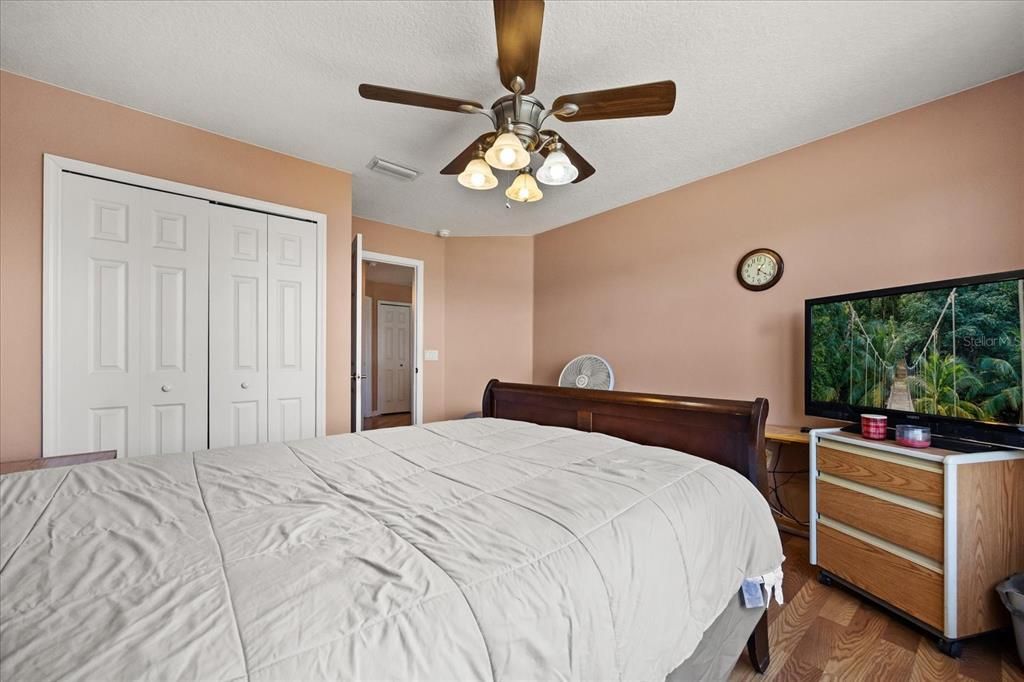 En Venta: $499,900 (5 camas, 4 baños, 3425 Pies cuadrados)