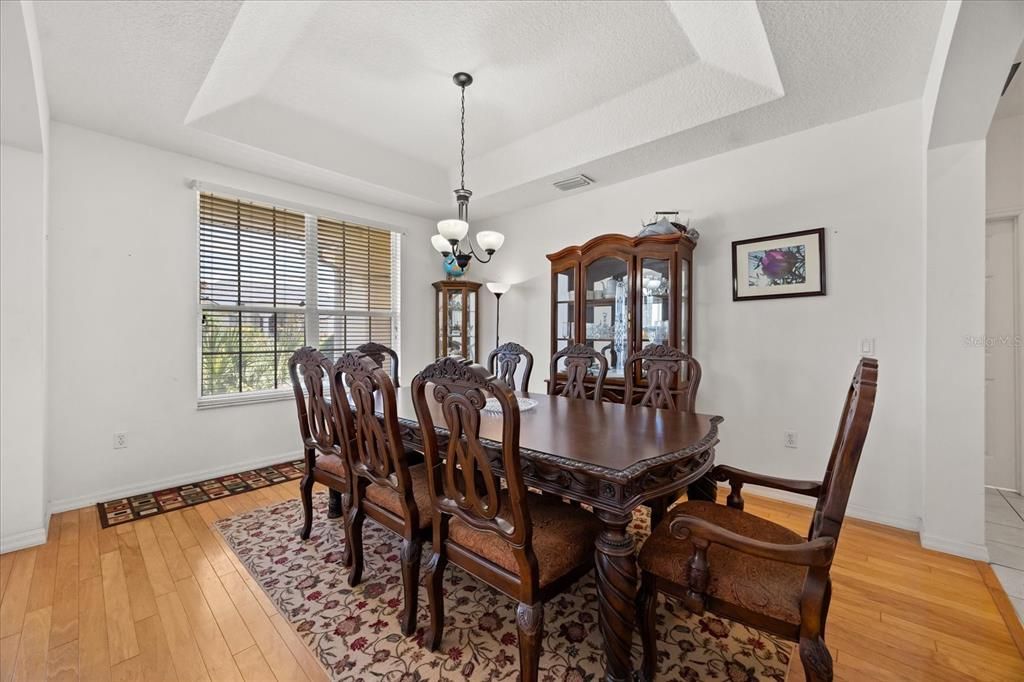 En Venta: $499,900 (5 camas, 4 baños, 3425 Pies cuadrados)