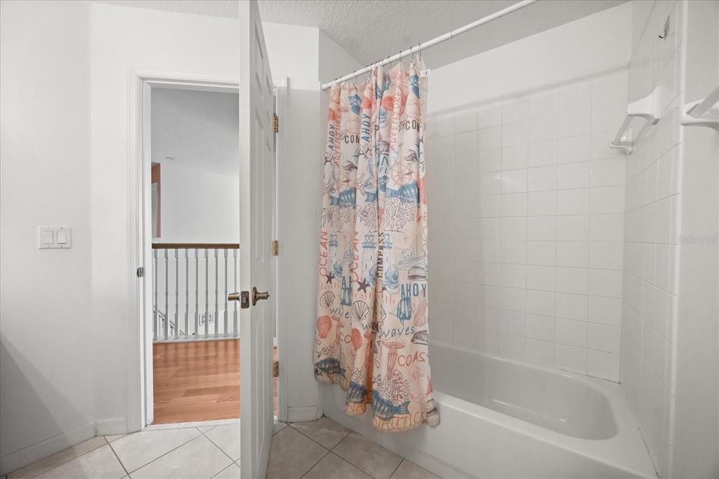 En Venta: $499,900 (5 camas, 4 baños, 3425 Pies cuadrados)