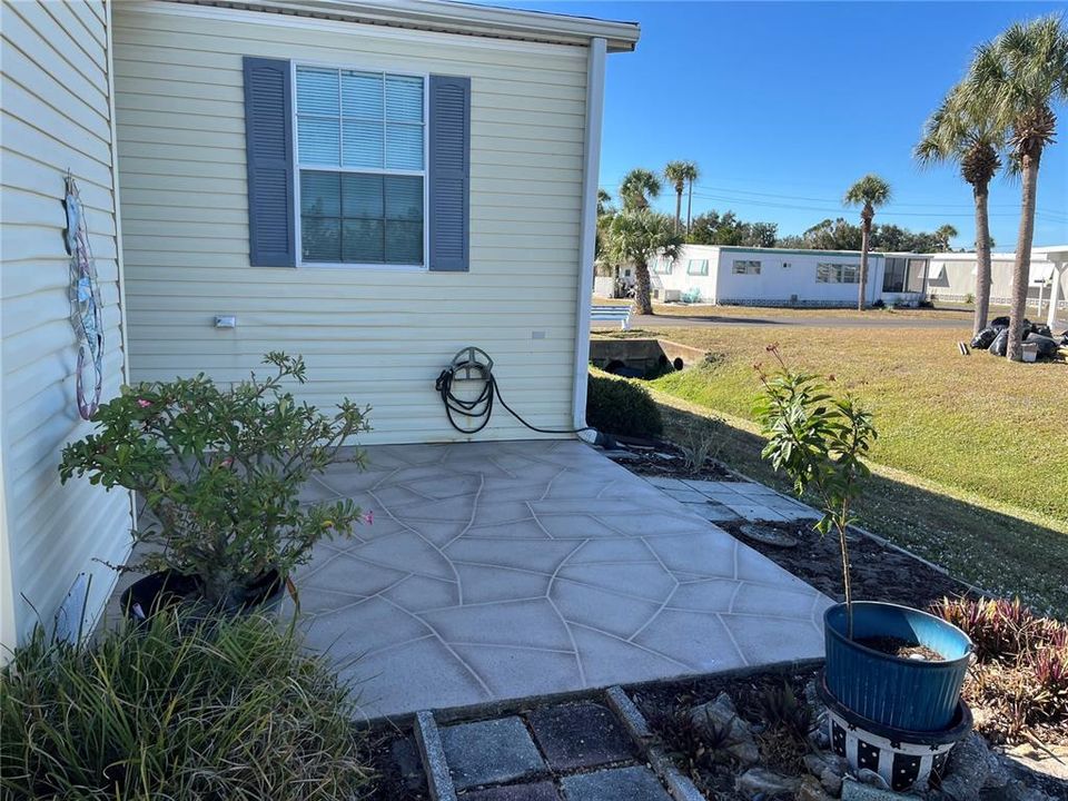 Activo con contrato: $285,000 (3 camas, 2 baños, 1852 Pies cuadrados)