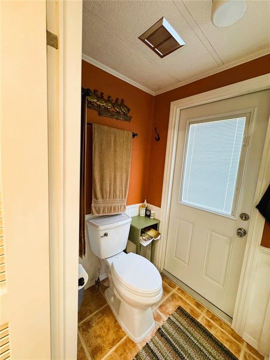 待售: $199,900 (2 贝兹, 2 浴室, 1360 平方英尺)