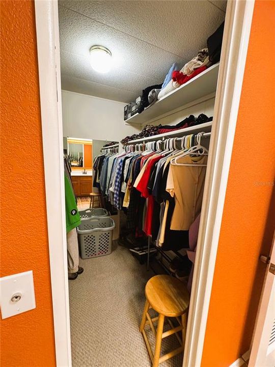 待售: $199,900 (2 贝兹, 2 浴室, 1360 平方英尺)