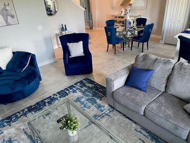 En Renta: $3,700 (3 camas, 2 baños, 1912 Pies cuadrados)