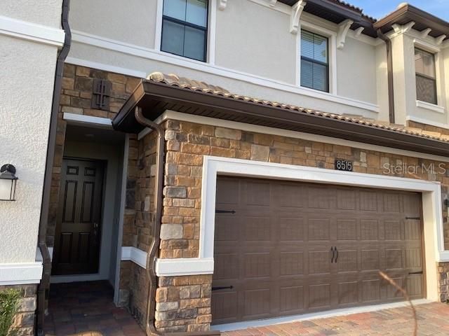 En Renta: $3,700 (3 camas, 2 baños, 1912 Pies cuadrados)