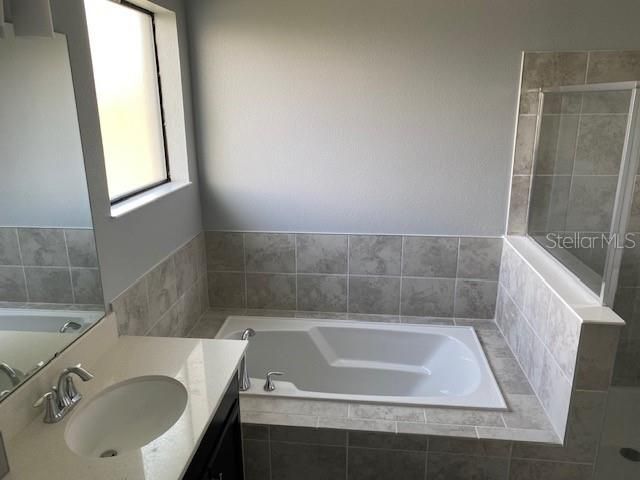 En Renta: $3,700 (3 camas, 2 baños, 1912 Pies cuadrados)