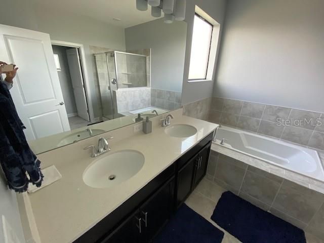 En Renta: $3,700 (3 camas, 2 baños, 1912 Pies cuadrados)