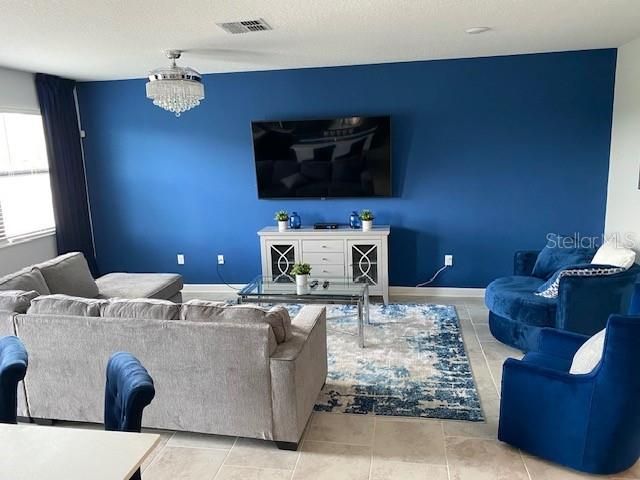 En Renta: $3,700 (3 camas, 2 baños, 1912 Pies cuadrados)