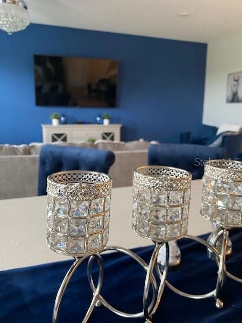 En Renta: $3,700 (3 camas, 2 baños, 1912 Pies cuadrados)