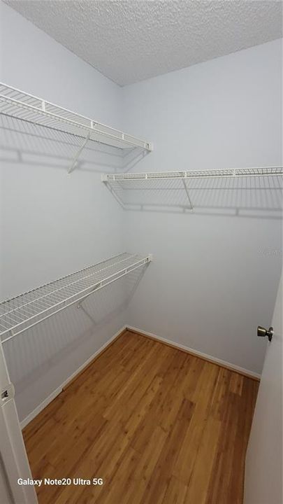 For Rent: $1,700 (2 beds, 2 baths, 990 Square Feet)