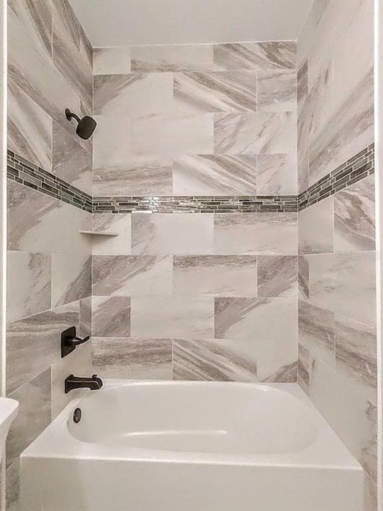 For Rent: $2,295 (3 beds, 2 baths, 1681 Square Feet)