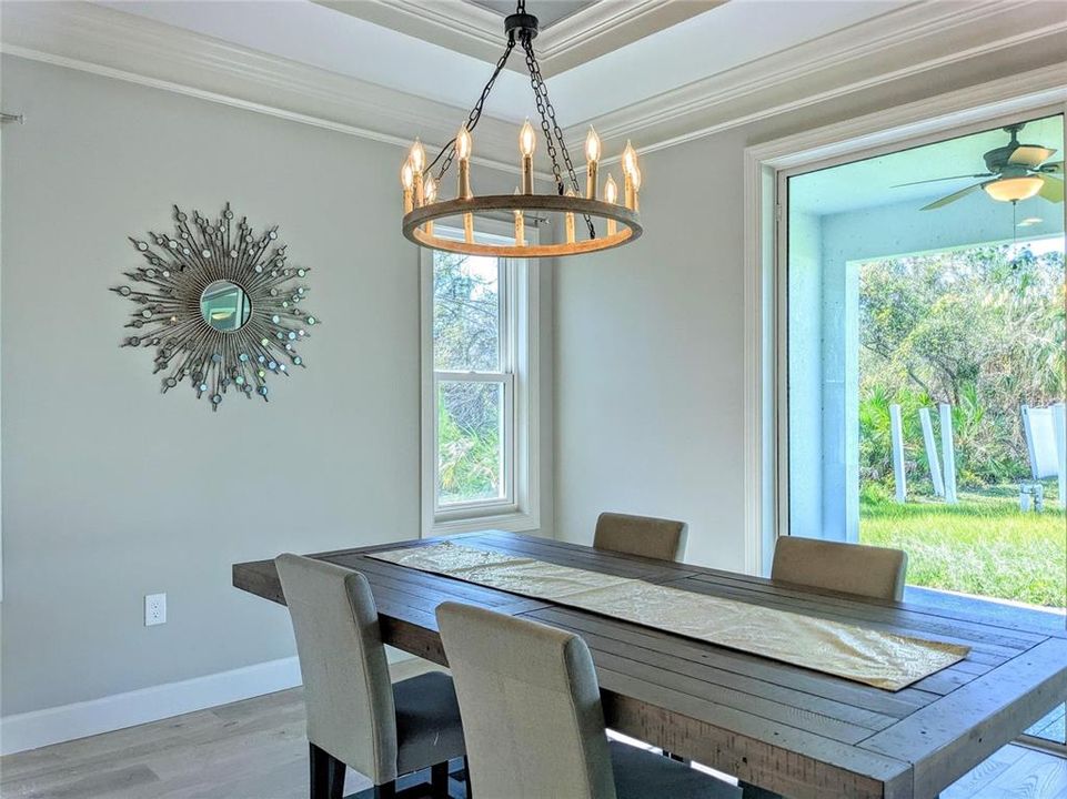 For Rent: $2,295 (3 beds, 2 baths, 1681 Square Feet)