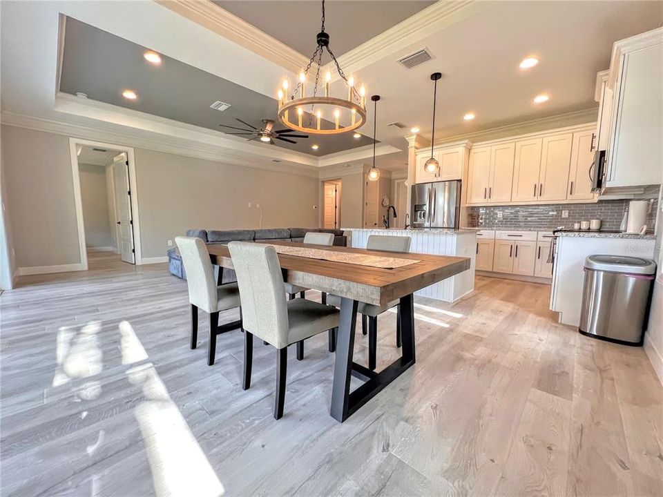 For Rent: $2,295 (3 beds, 2 baths, 1681 Square Feet)