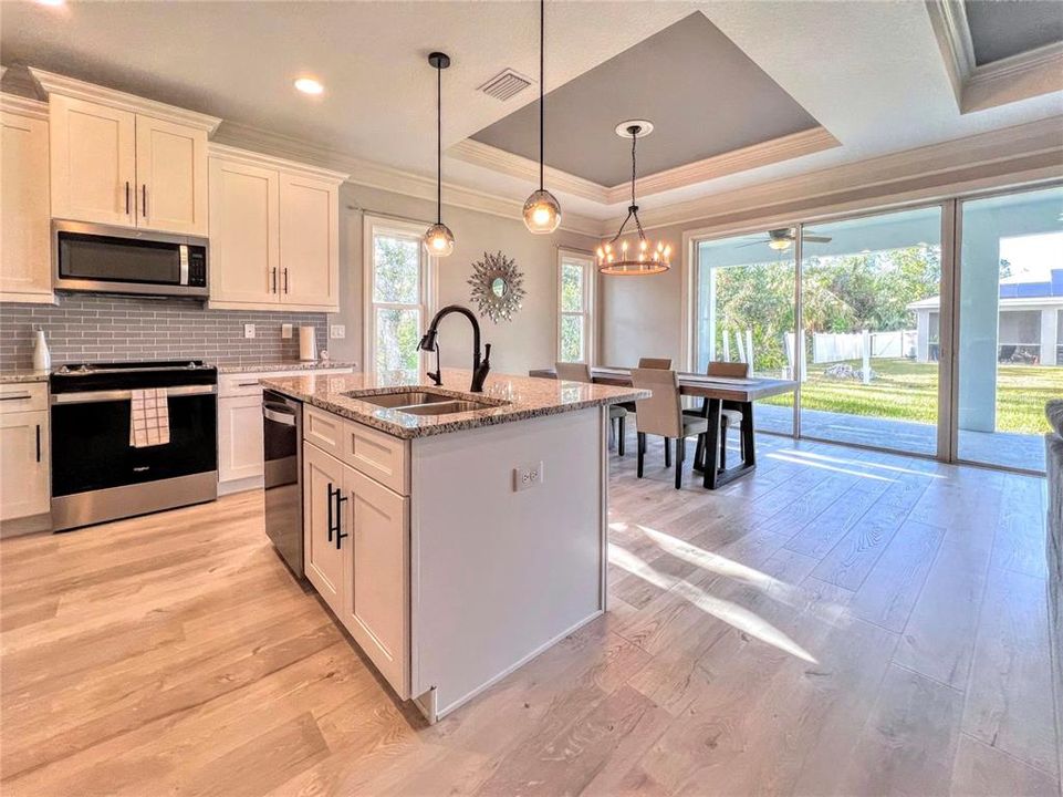 For Rent: $2,295 (3 beds, 2 baths, 1681 Square Feet)