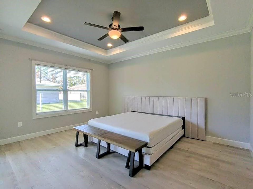 For Rent: $2,295 (3 beds, 2 baths, 1681 Square Feet)