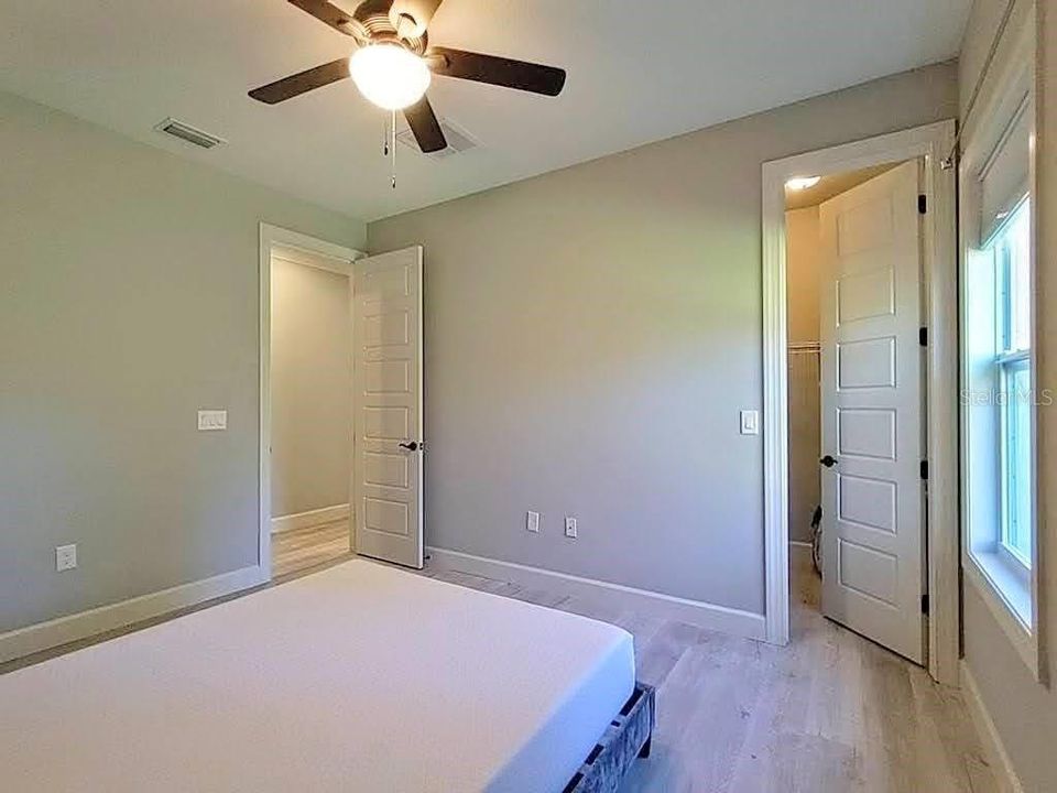 For Rent: $2,295 (3 beds, 2 baths, 1681 Square Feet)