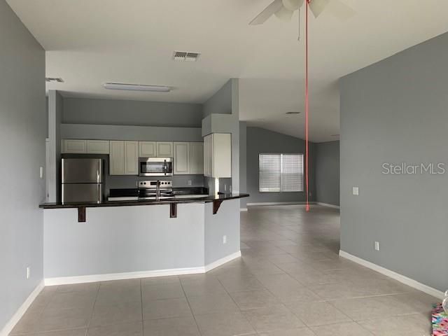 En Renta: $1,850 (3 camas, 2 baños, 1677 Pies cuadrados)