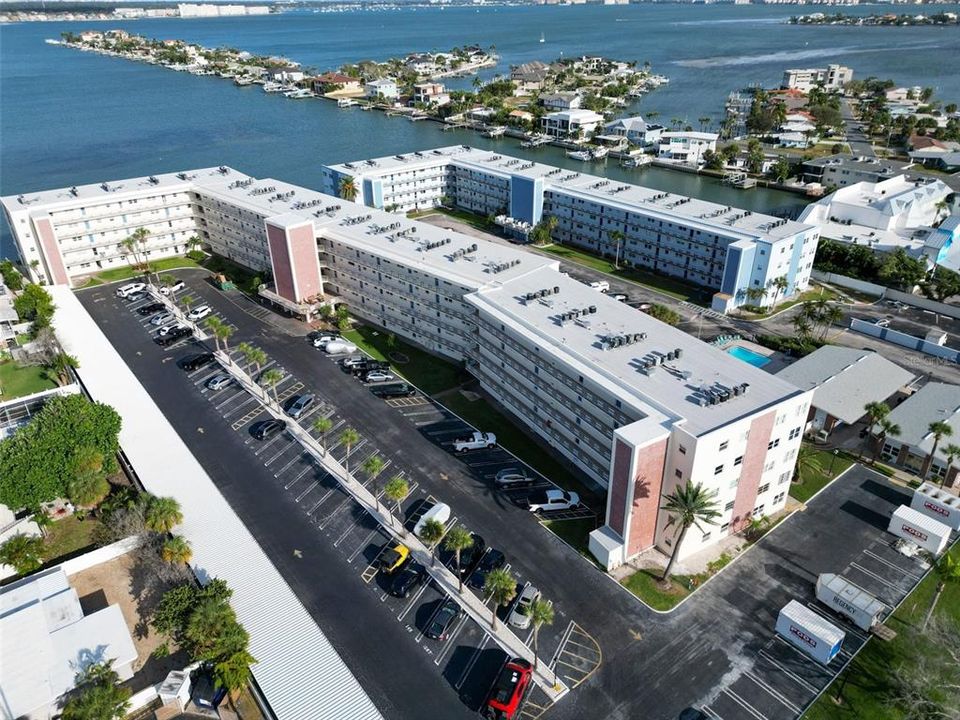 For Sale: $210,000 (1 beds, 1 baths, 1145 Square Feet)