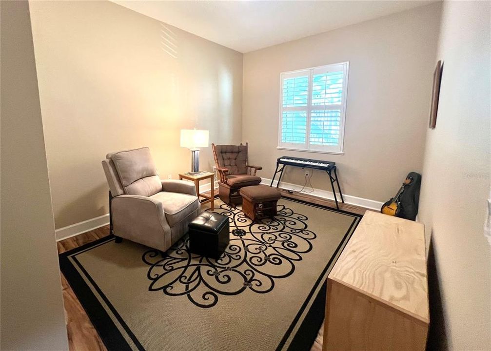 待售: $625,000 (3 贝兹, 2 浴室, 1682 平方英尺)