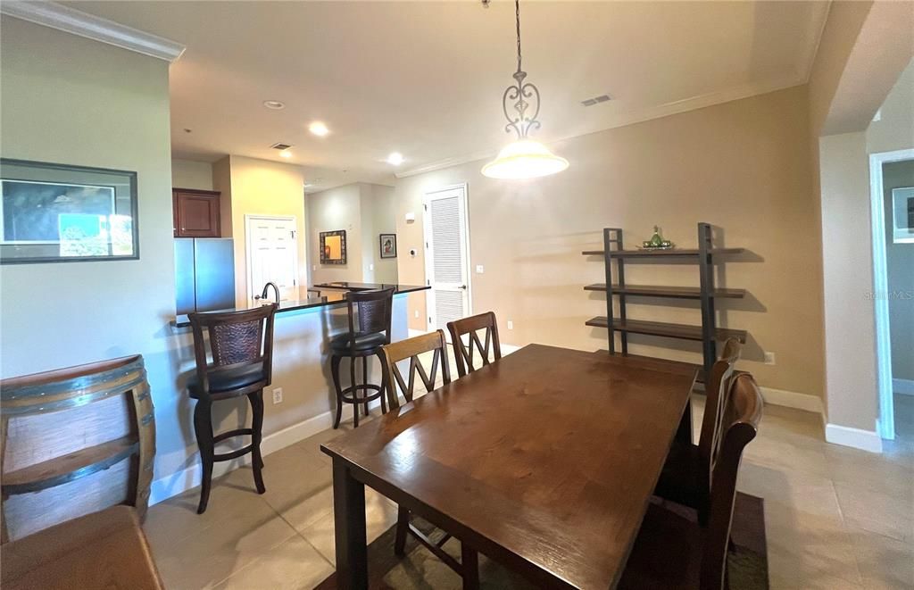 待售: $625,000 (3 贝兹, 2 浴室, 1682 平方英尺)