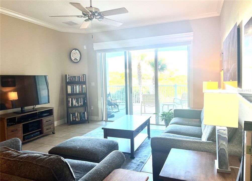 待售: $625,000 (3 贝兹, 2 浴室, 1682 平方英尺)