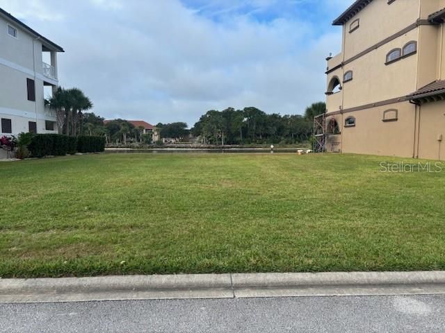 For Sale: $275,000 (0.11 acres)