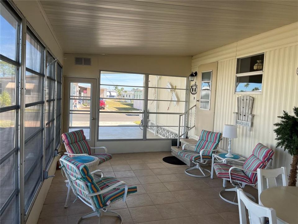 待售: $170,000 (2 贝兹, 2 浴室, 1152 平方英尺)