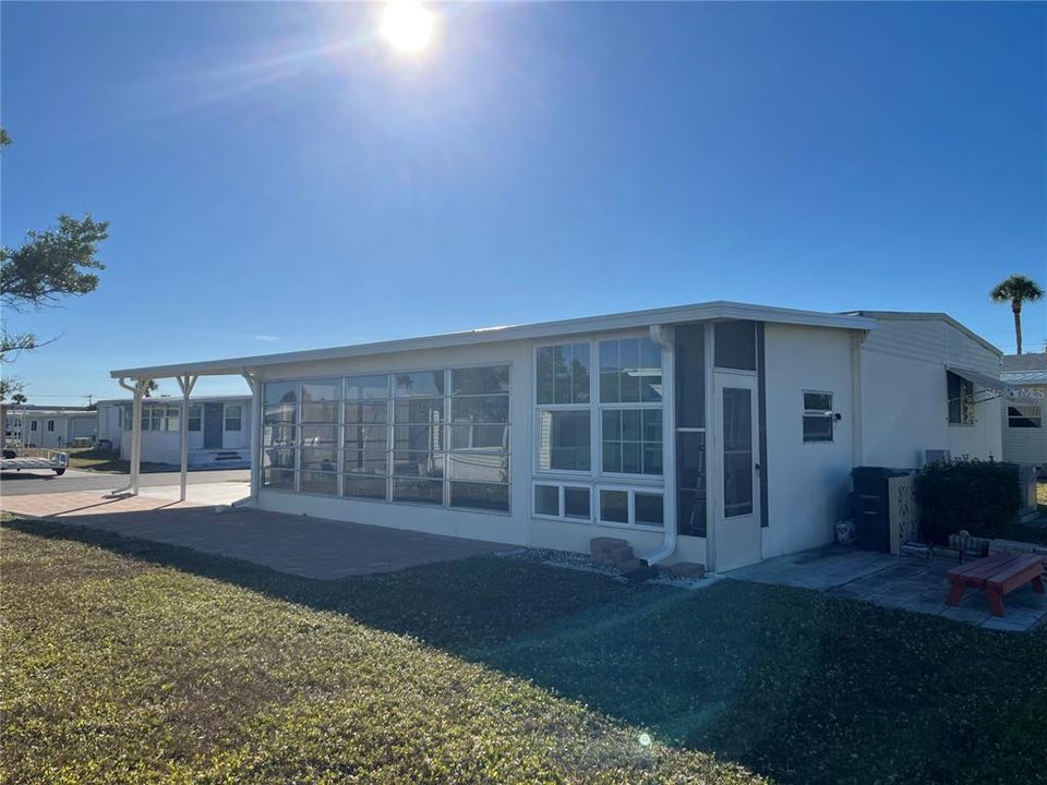 待售: $170,000 (2 贝兹, 2 浴室, 1152 平方英尺)