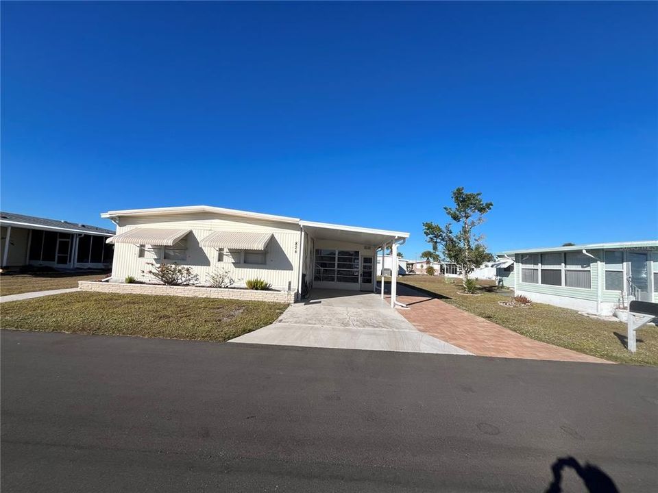 待售: $170,000 (2 贝兹, 2 浴室, 1152 平方英尺)