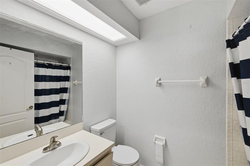 En Venta: $370,000 (3 camas, 2 baños, 1642 Pies cuadrados)