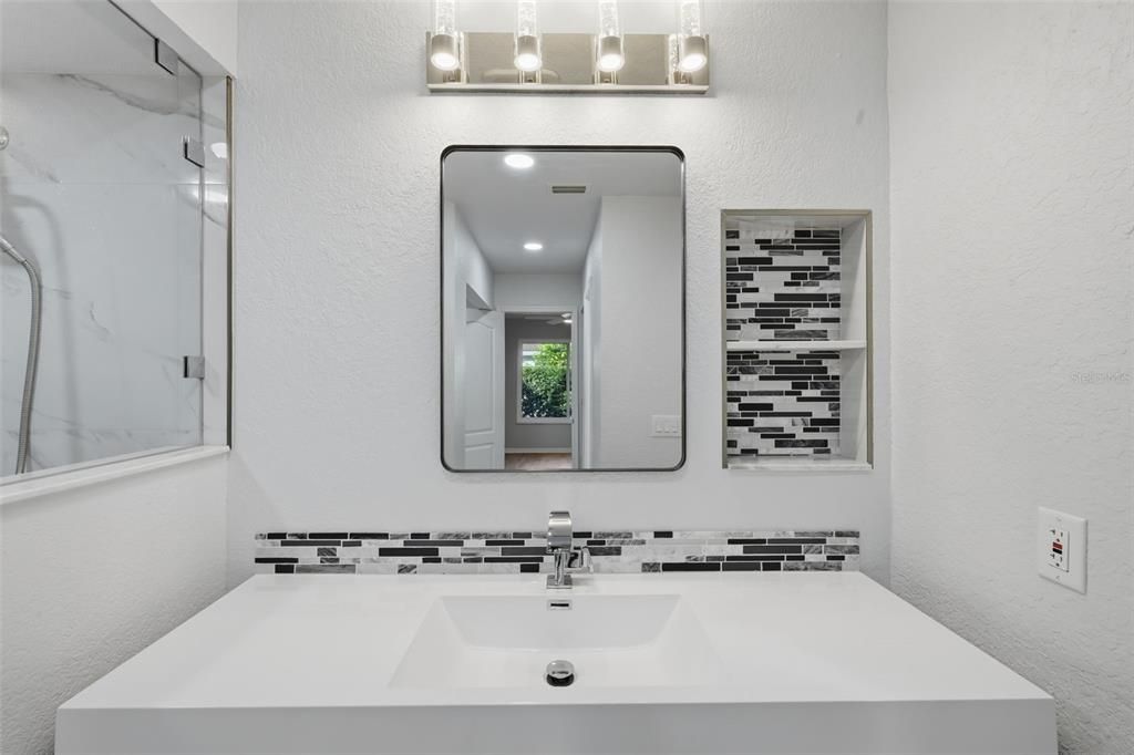 En Venta: $370,000 (3 camas, 2 baños, 1642 Pies cuadrados)