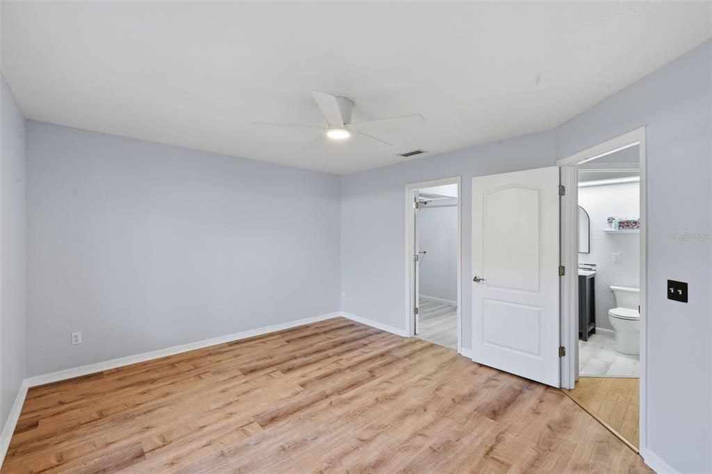 En Venta: $370,000 (3 camas, 2 baños, 1642 Pies cuadrados)