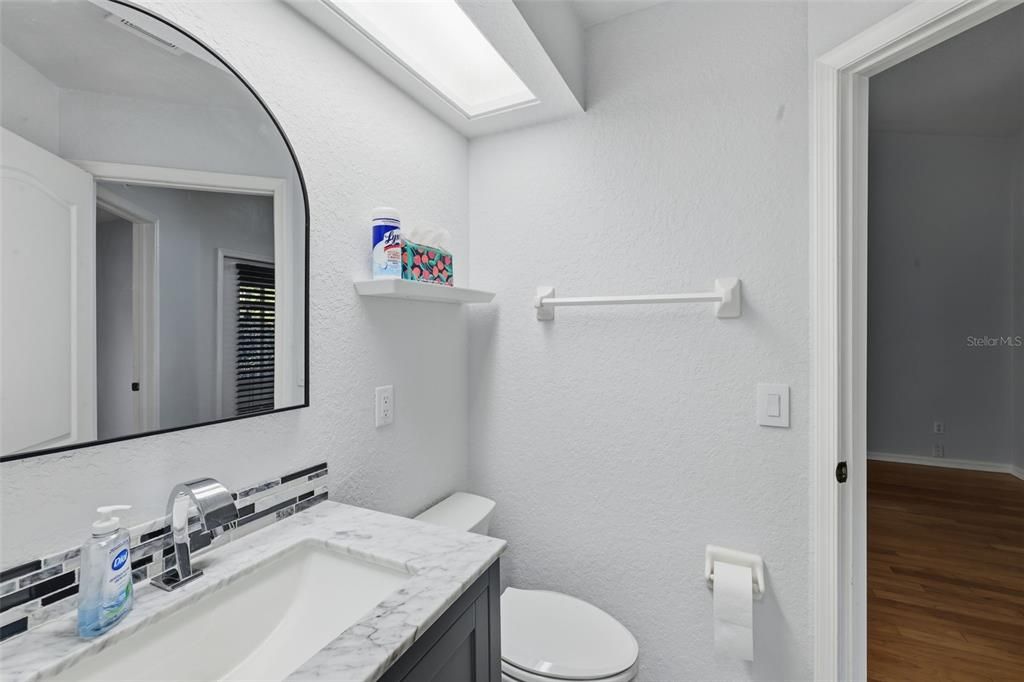 En Venta: $370,000 (3 camas, 2 baños, 1642 Pies cuadrados)