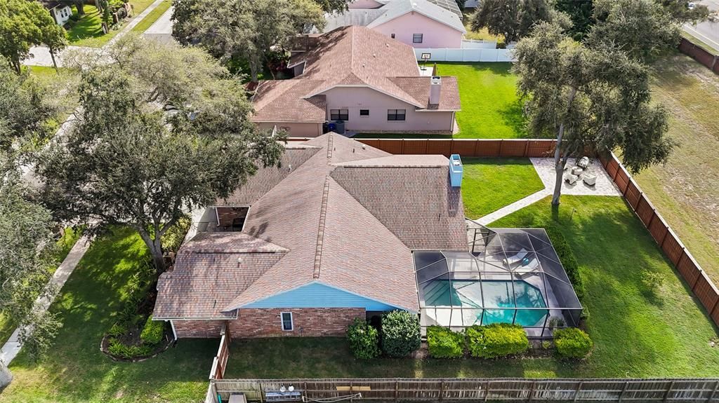 合同活跃: $749,990 (4 贝兹, 2 浴室, 2307 平方英尺)