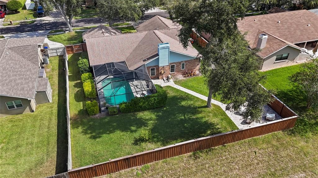 合同活跃: $749,990 (4 贝兹, 2 浴室, 2307 平方英尺)