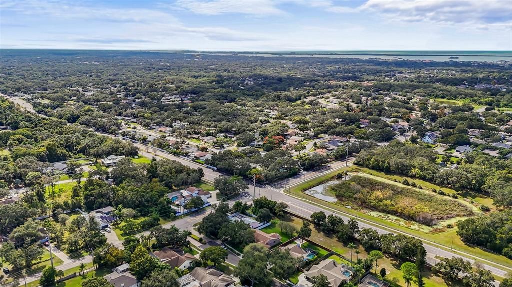 合同活跃: $749,990 (4 贝兹, 2 浴室, 2307 平方英尺)