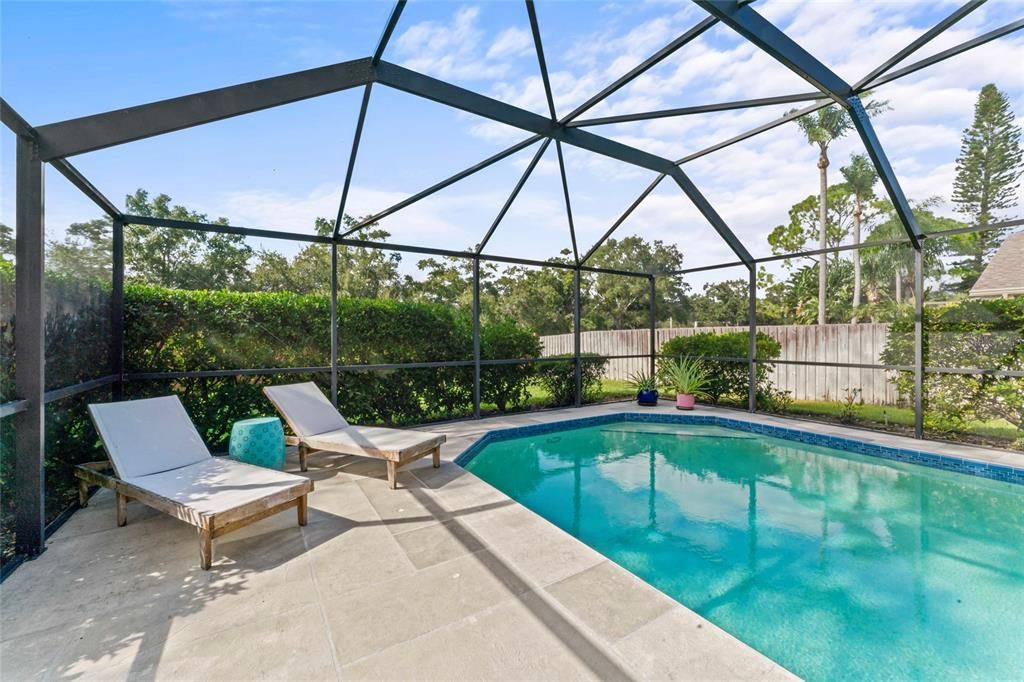 合同活跃: $749,990 (4 贝兹, 2 浴室, 2307 平方英尺)