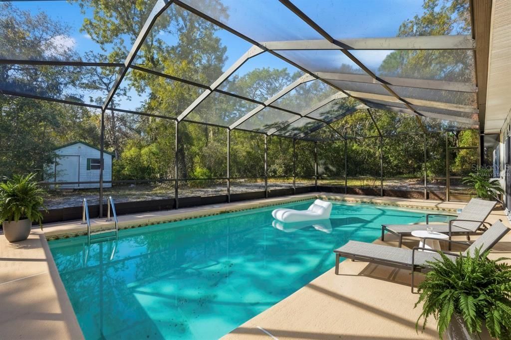 For Sale: $400,000 (3 beds, 3 baths, 2108 Square Feet)