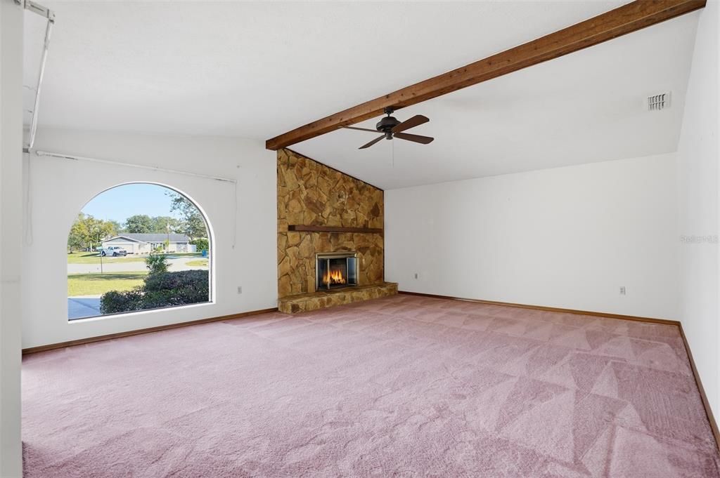 For Sale: $400,000 (3 beds, 3 baths, 2108 Square Feet)