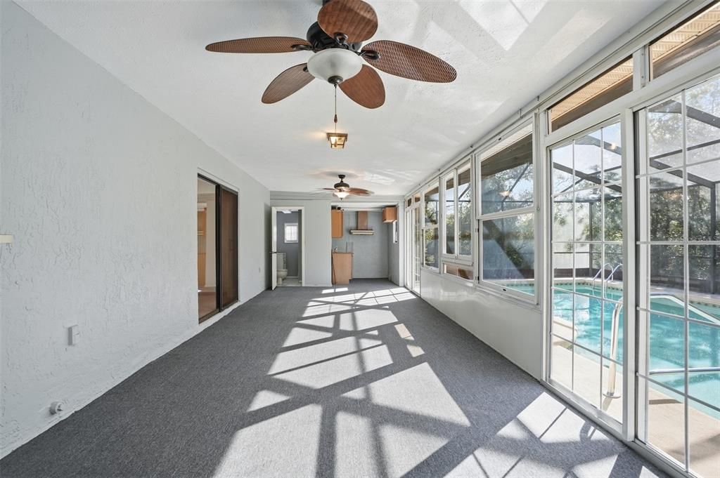 For Sale: $400,000 (3 beds, 3 baths, 2108 Square Feet)