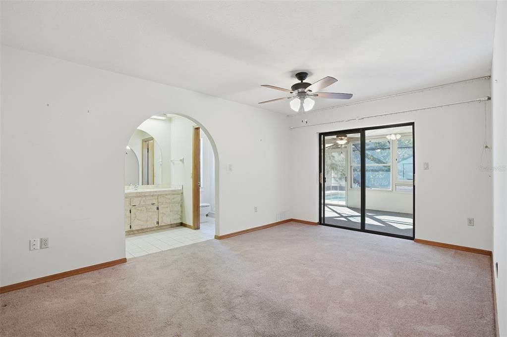 For Sale: $400,000 (3 beds, 3 baths, 2108 Square Feet)