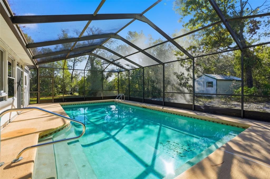 For Sale: $400,000 (3 beds, 3 baths, 2108 Square Feet)