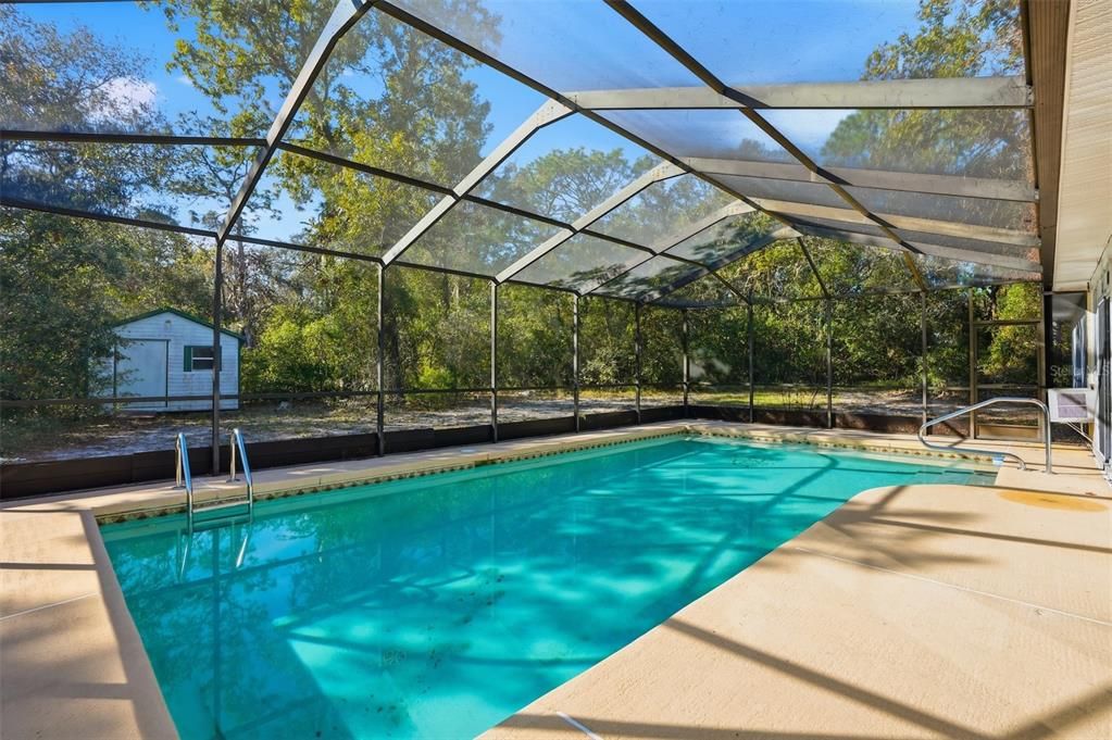 For Sale: $400,000 (3 beds, 3 baths, 2108 Square Feet)