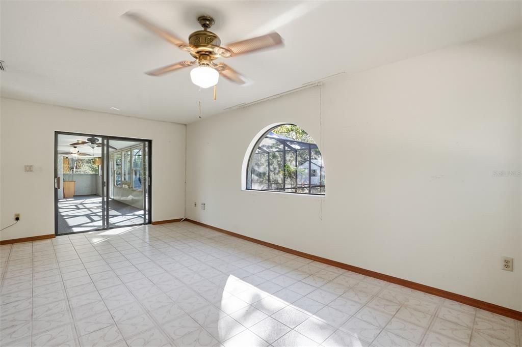 For Sale: $400,000 (3 beds, 3 baths, 2108 Square Feet)