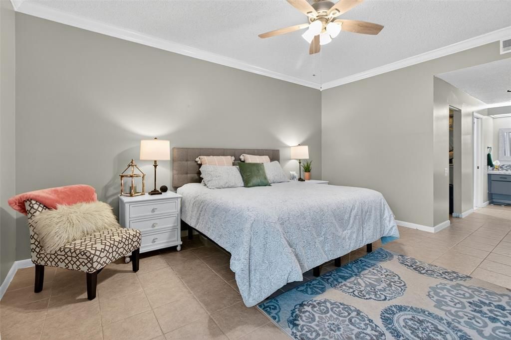 На продажу: $299,500 (2 спален, 2 ванн, 1260 Квадратных фут)