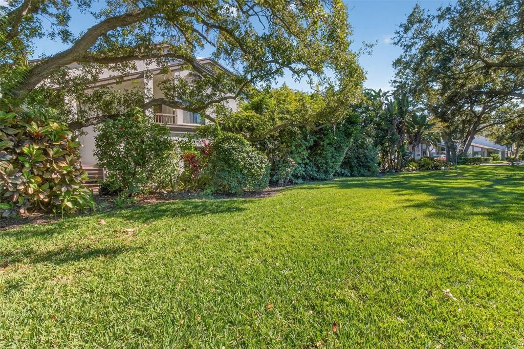 На продажу: $299,500 (2 спален, 2 ванн, 1260 Квадратных фут)